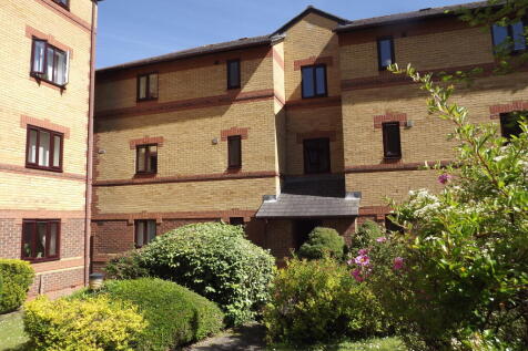 ** Zero Deposit Guarantee Available **
**CLOSE TO TEMPLE MEADS STATION** **ALLOCATED PARKING**