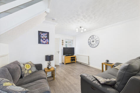 CAM01354G0-PR0570-STILL003