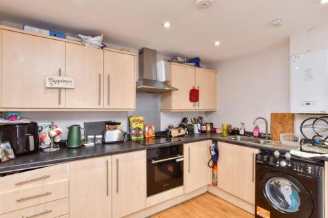 Kitchen/ Lounge/ Dining Area