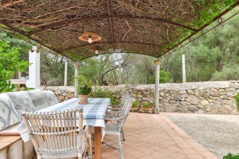 Outside dining