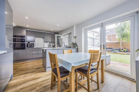 46 Cheslyn Road,Baffins-PorticoMarketing-SoldBy-21