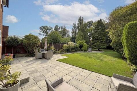 Superb Rear Garden
