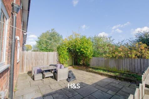 25 Mockley Wood - Rear1.jpg