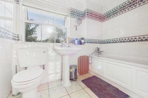 CAM02435G0-PR0108-STILL028.jpg