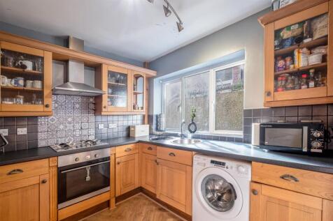 47 Victoria Road (9 of 17).jpg