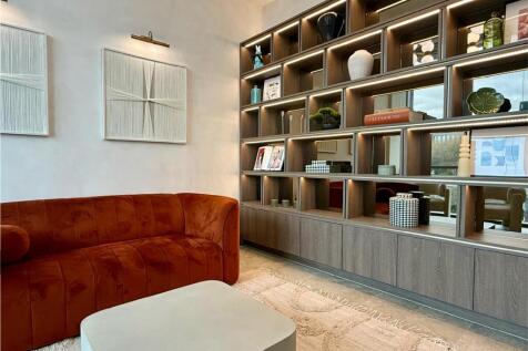 Embankment_Residents Lounge 2.jpg