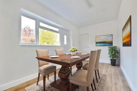 dGVC7QAHskqoejKJ8p3-6w - Dining Room - Standard -