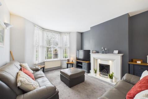 CAM01646G0-PR0495-STILL010.jpg