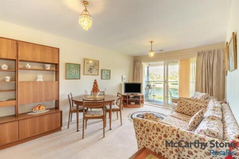8696614-interior01.jpg