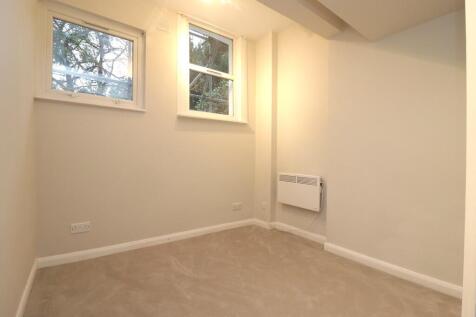 4 17 uxbridge rd ...