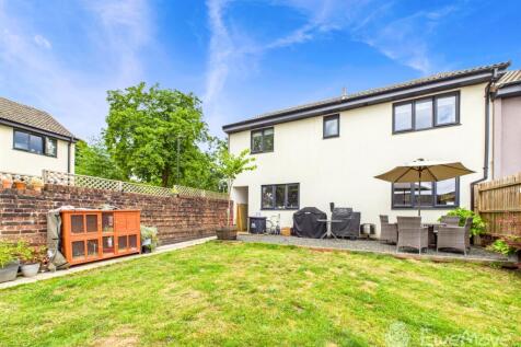 CAM03624G0-PR0147-STILL033