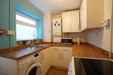 3 Bedroom House in LL57 2HA