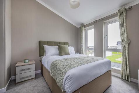 Plot 19 Littlehampton Marina-Small-PorticoMarketin