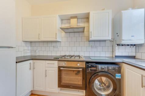KITCHEN/DINER AND LOUNGE