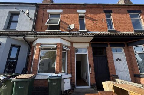 3 Bedroom Terraced in CV6 5HN