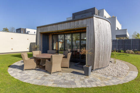 5 bed, 5 bath Detached in Edinburgh - Photo 37