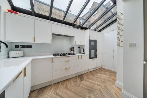2 bed, 1 bath Flat in manchester - Photo 5