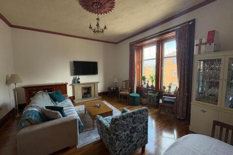 3-bed Flat Neilston Road – additional view