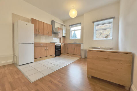 1 bed flat to rent in Stoke Newington N16