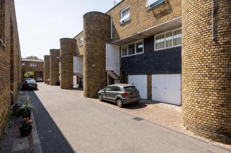 Legion Close, N1