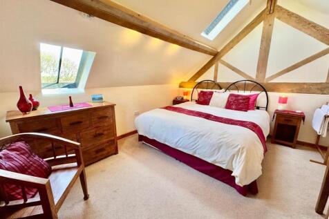 PHOTO-2025-04-13-19-54-20 (21).jpg