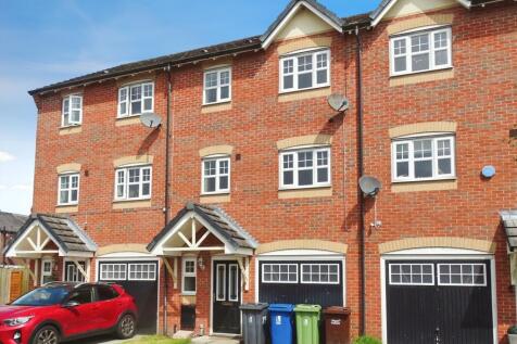 4 Bedroom House in WN2 5XN