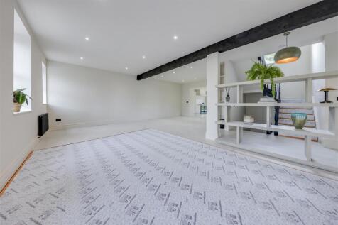 Lounge Alt 2
