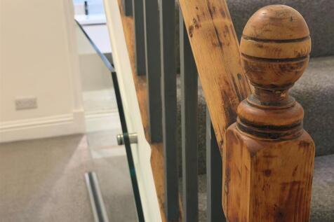 Landing balustrade detail.jpg