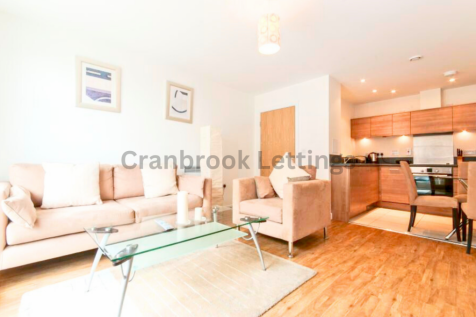 One-Bedroom Flat on Commercial Road, E14Cranbrook Lettings is pleased to present this one-bedroom flat located on Commercial Road, E14. This well-appointed property is perfect for Single person or cou