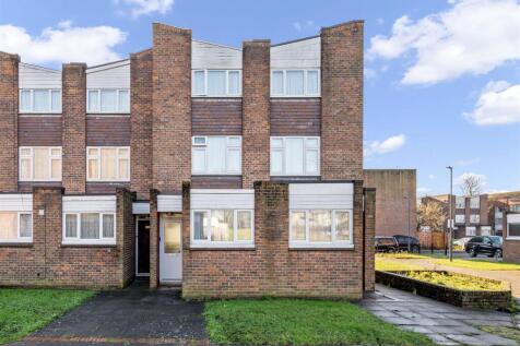 Daniels_Lansbury Close, Neasden, NW10 _023.jpg