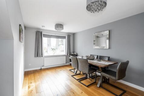 16 Oxford Drive_8.jpg