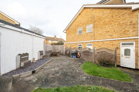 Onslow Close E4