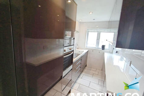 8fe715be-IMG-2025...