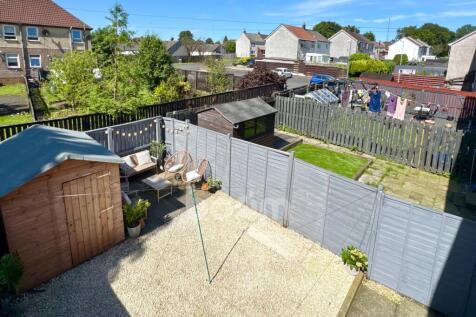 Keir Hardie Court, Beith garden