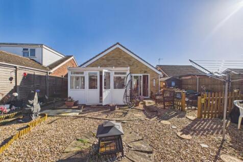 EweMove Spalding - Chaucers Way - Garden