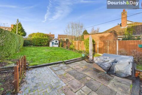 Rear Garden & Patio Area