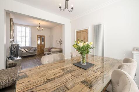 Lounge Dining Room 2