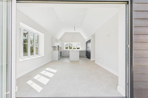 CAM01689G0-PR0456...