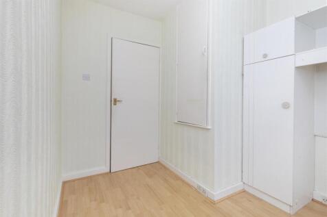 Bramleys Estate Agents - Weatherhill Crescent - Li