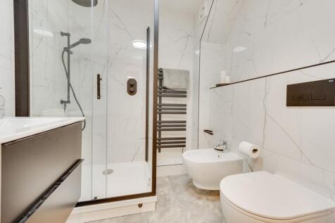 BEDROOMS WITH BUILT IN WARDROBES AND BATHROOM