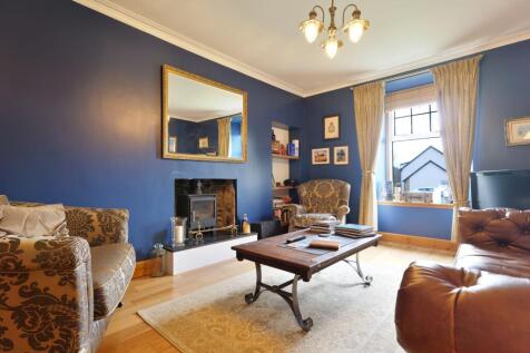 Sitting Room/Bedroom 4