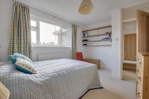 3 Spinners Walk, SL7 2AL-8