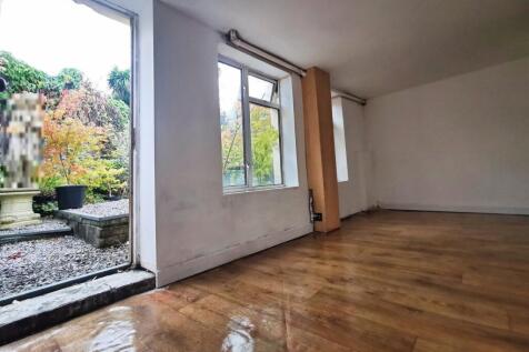 Cellar, Vendors own photo