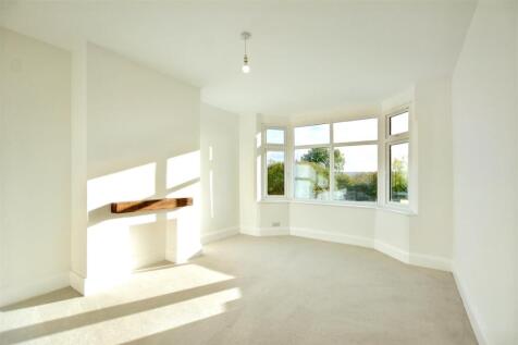 Lounge/Sitting Room