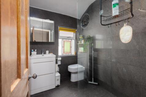 28 Victoria Park Road, BS16-5.jpg