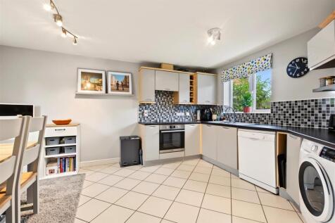 Kitchen_1.jpeg