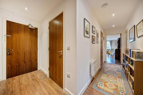 1377057-17-690e13...