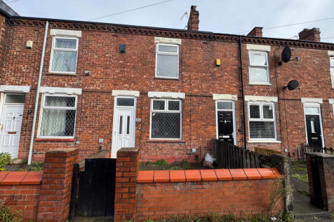2 bed terraced house for sale Walthew Lane, Platt