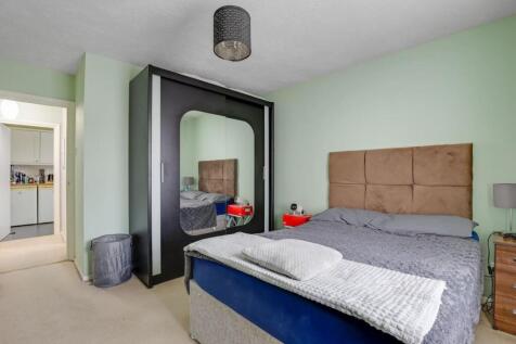 06-51d0JHPropWorld - 75 Montana Gardens - 16-mediu