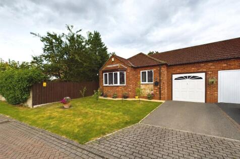 3 Bedroom Link-Detached Bungalow - For Sale
